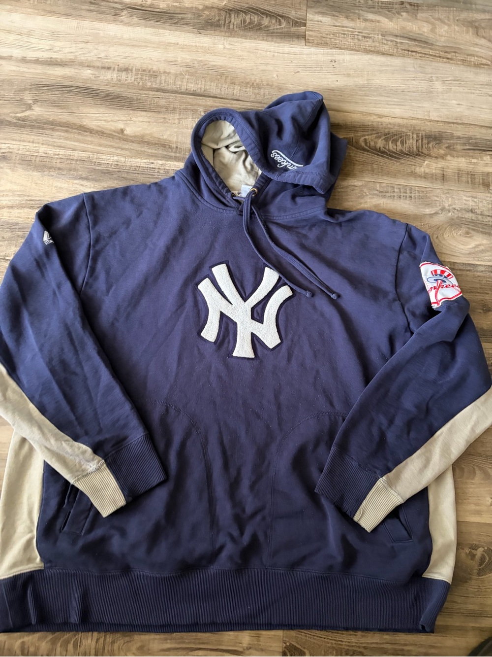 Majestic Navy and Cream New York Yankees Pullover Hoodie